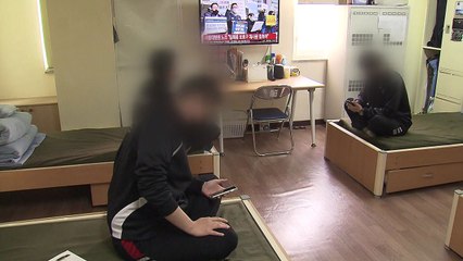 군부대 또 집단감염...감염 사실 모르고 단체 휴가 / YTN