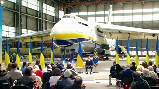 Зеленский о референдуме по Донбассу и Украине без олигархов