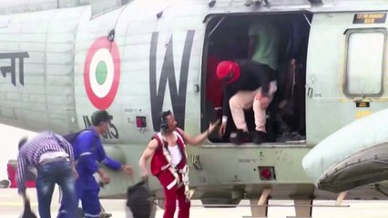 인도 바지선 침몰 해역서 시신 37구 발견..."38명 실종" / YTN