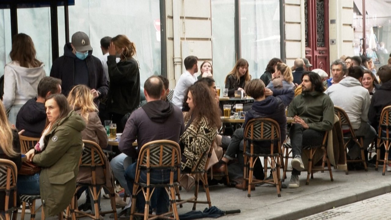 Terrasses bondées : «Franchement, ce n’est pas très bon….», s’inquiète une épidémiologiste