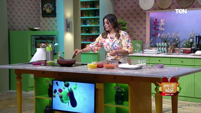 كل يوم أكلة | الطبق القنبلة .. طريقة عمل باذنجان مخلل مع الشيف فيفيان