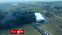 Fabrika yangını havadan görüntülendi!