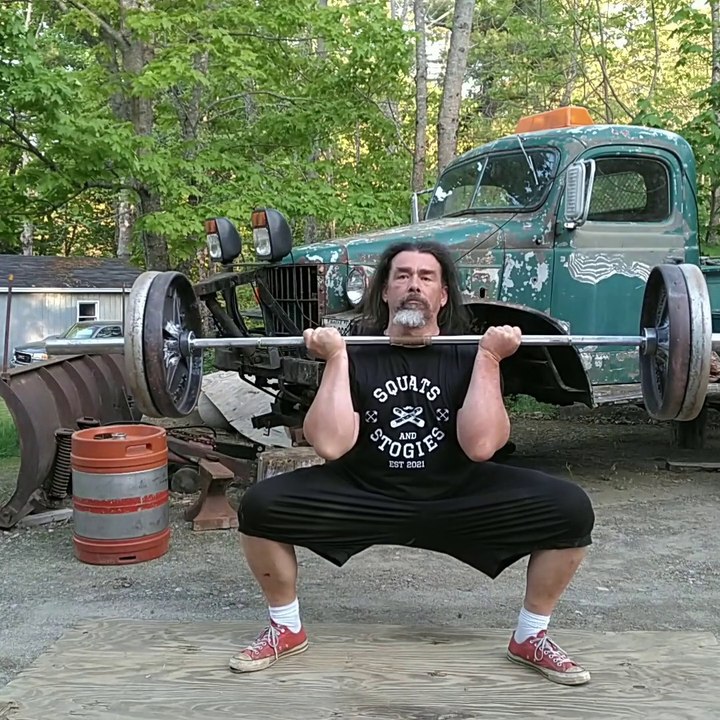 Paused Sumo Gobbell Squats 100kg