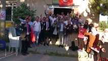 AFYONKARAHİSAR - Yeniden Refah Partisi Genel Başkan Yardımcısı Çolak esnaf ziyaretinde bulundu