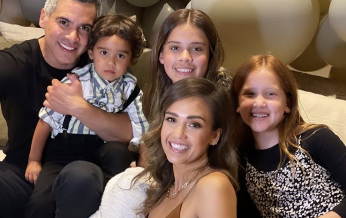 Jessica Alba "Started Crying" When Her Daughter Walked in on Her and Husband Cash Warren