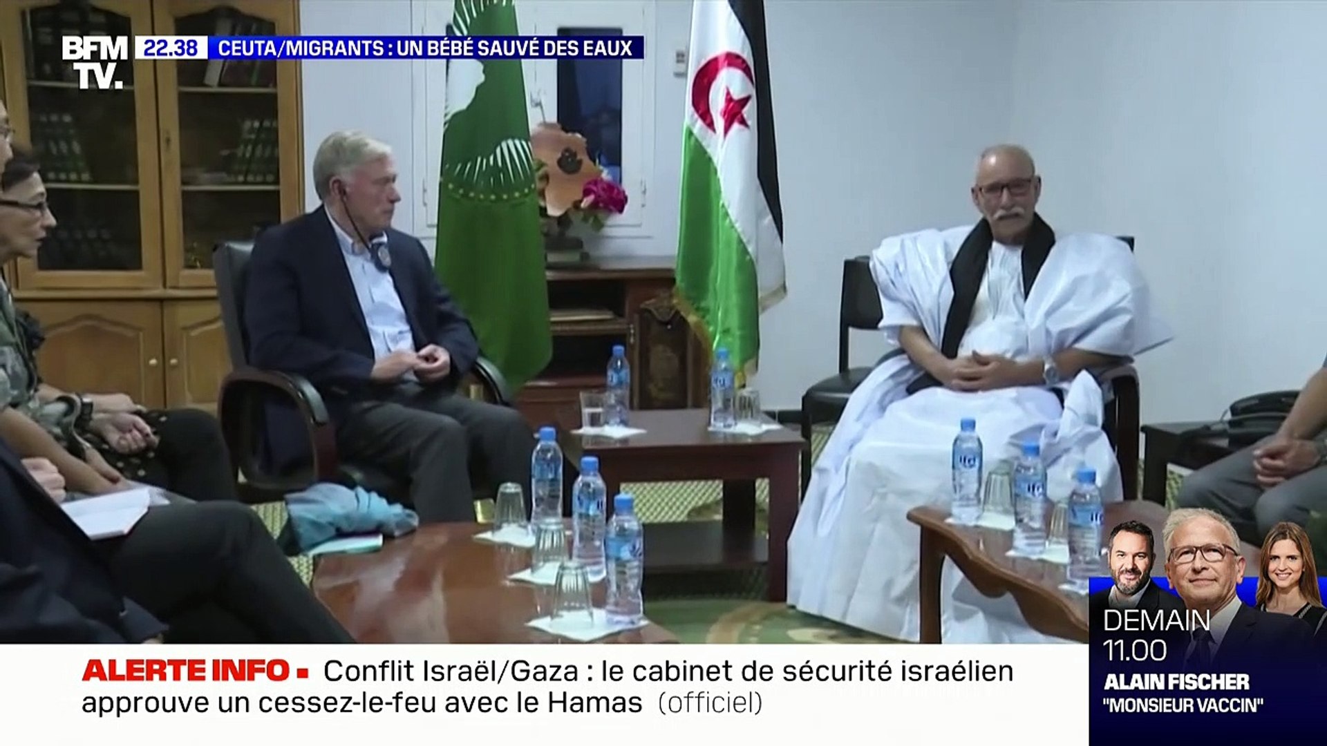 Ceuta Migrants Un Bebe Sauve Des Eaux Video Dailymotion