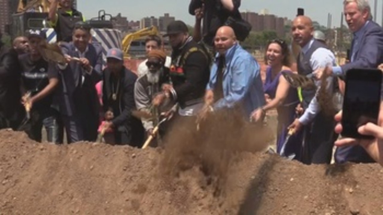 Leyendas del hip hop celebran la creación de un museo en su "meca", El Bronx