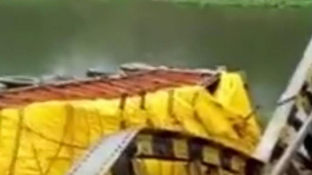 136 Year old steel bridge collapses in Bihar