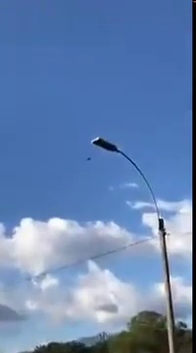 AMAZING UFO SIGHTING IN COSTA RICA  2021 - Observation incroyable d'OVNIS AU COSTA RICA 2021