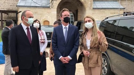 Meyer-Landrut ve Kaymakcı tarihi Ekmekçizade Kervansarayı'nı ziyaret etti