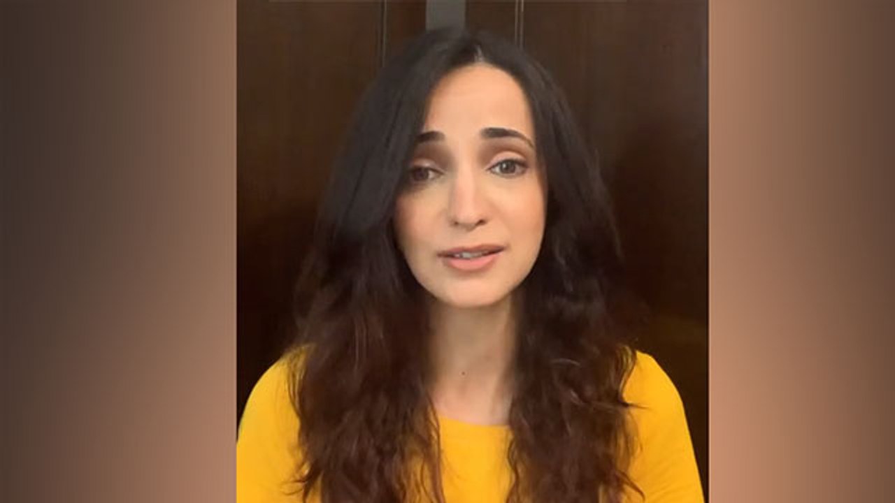 Sanaya Irani ने इस बच्चे के लिए मांगी Social Media पर मदत देखिए क्या बोली Sanaya | FilmiBeat