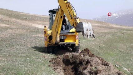 Başkale’de tarımsal sulama kanalları temizleniyor