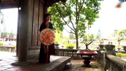 Ngồi tựa song đào - Minh Liên