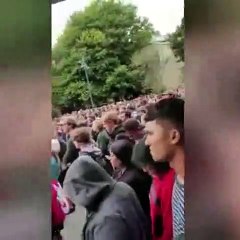 Şehitler anısına okunan ezan Yeni Zelanda'lıları büyüledi