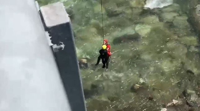 Almenno San Salvatore (BG) - Soccorso pescatore bloccato nel fiume Brembo (21.05.21)