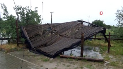 Fırtına çatıyı böyle uçurdu