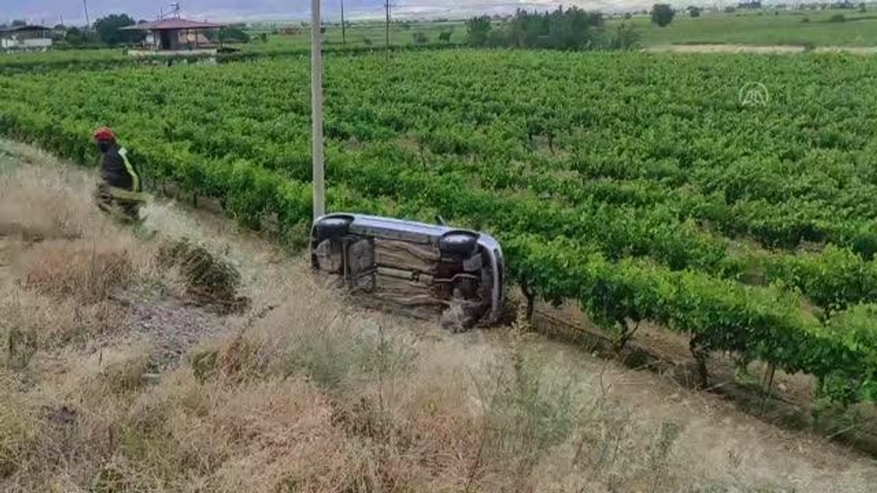 Kontrolden çıkan otomobilin devrilmesi sonucu 11 yaşındaki çocuk yaralandı
