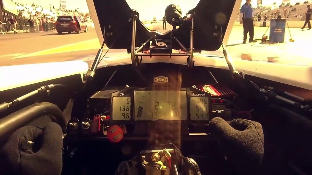 Accélération d'un dragster filmée de l'interieur, de 0 à 500 kmh