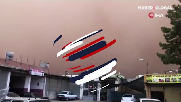 Suriye'den gelen toz bulutu Şanlıurfa'yı esir aldı