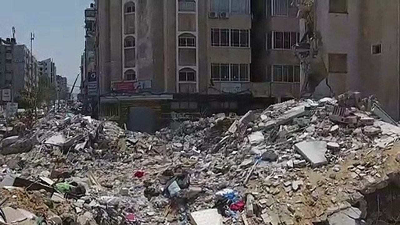 Gaza: vues aériennes de bâtiments détruits par des raids israéliens