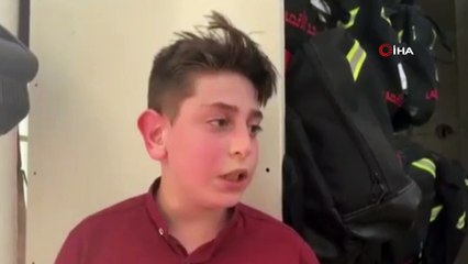 - Filistinli çocuk, İsrail güçlerinin müdahalesini gözyaşlarıyla anlattı- “Babamın bacağı ağrıdığı için kaçamadı, ona yardım etmeye çalıştım”