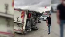 Kemerburgaz-Hasdal yolunda tır ile kamyon virajda çarpıştı
