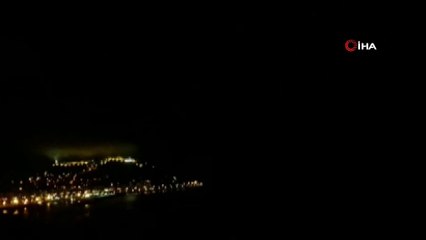 Giresun’da şimşekler geceyi aydınlattı