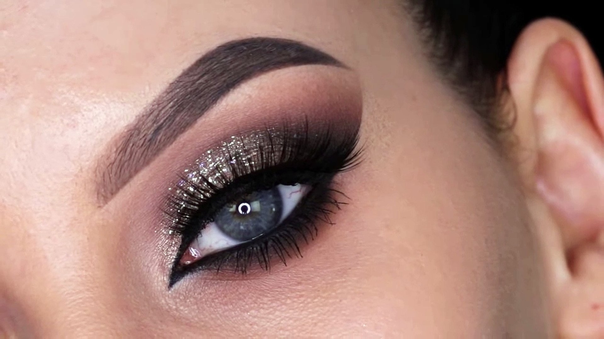 Glitter smokey eye online