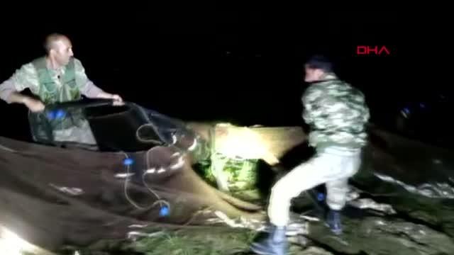 VAN'DA 3 TON 500 KİLO KAÇAK BALIK AVLAYAN 29 KİŞİYE 69 BİN 529 TL CEZA