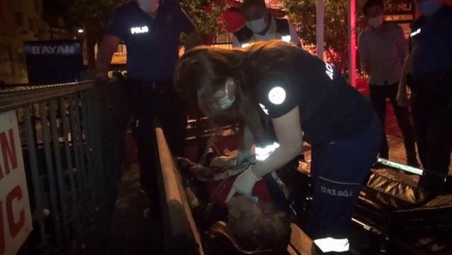 Bir zamanların ünlü assolisti, cami bahçesinde alkolden bilincini kaybetmiş halde bulundu