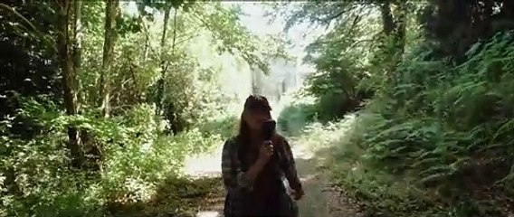 The Deep House Bande-annonce VF (2021) Camille Rowe, James Jagger