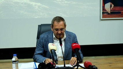 BALIKESİR - Ayvalık'ta dün etkili olan fırtına nedeniyle 80 teknenin battığı belirlendi