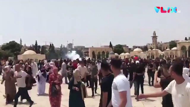 Polisi Israel Kembali Serang Warga di Masjid Al-Aqsa