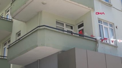 BOĞAZINA KABLO BAĞLAYIP KENDİNİ YAKTI