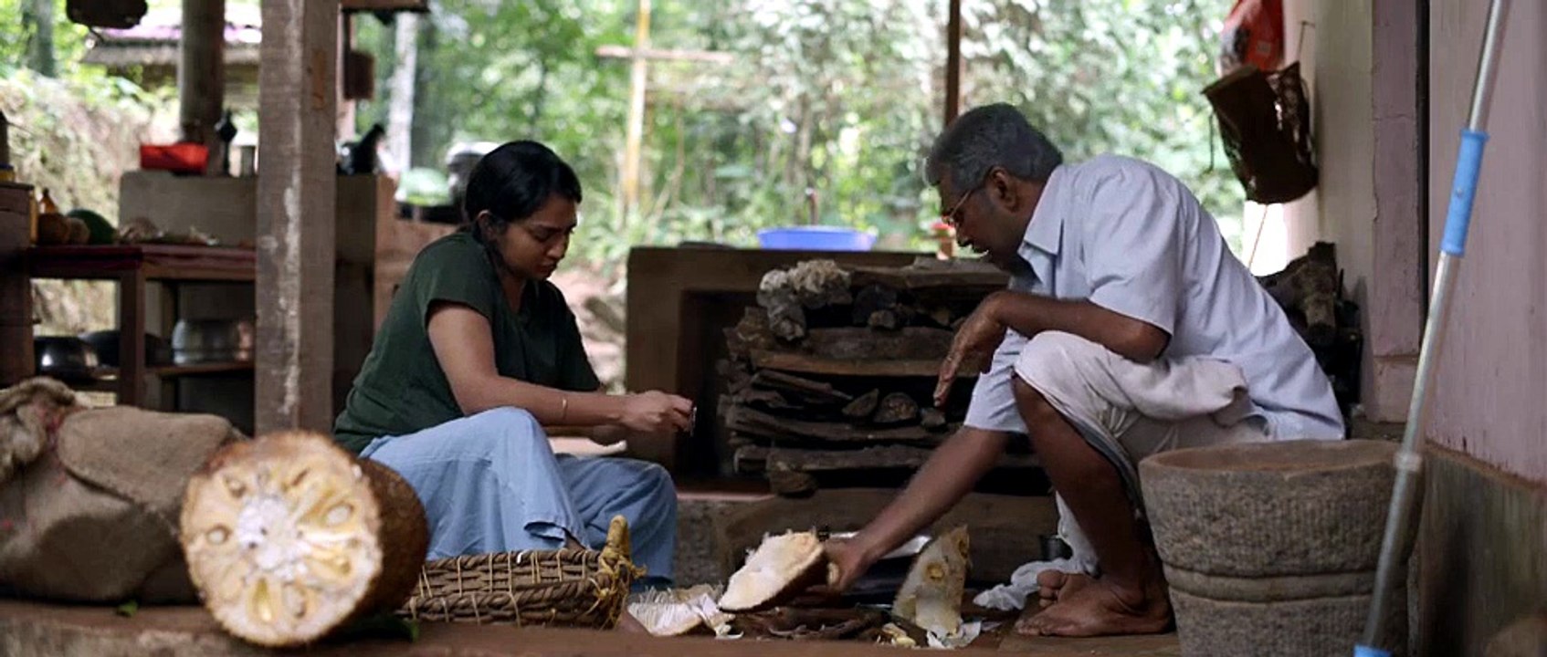 Aarkkariyam (2021) Malayalam p2