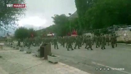 Komandoların harmandalı oyunu büyük beğeni topladı