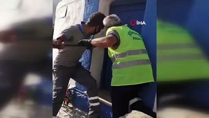 Kurtardığı kediyi sahiplendi