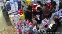 فيديو | ذعر في متجر إثر زلزال قوي ضرب جنوب غرب الصين