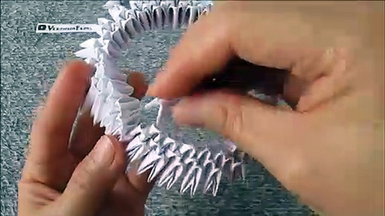 Building 830 Pieces 3D Origami Swan Step By Step