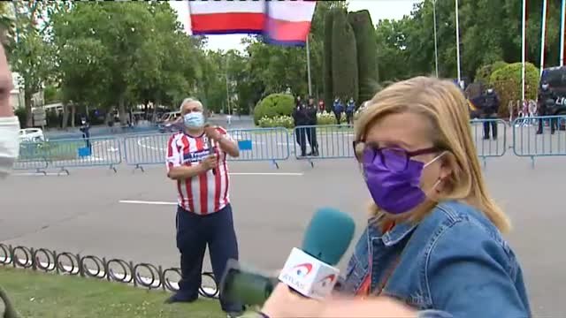 Euforia rojiblanca en Neptuno para celebrar el título de Liga