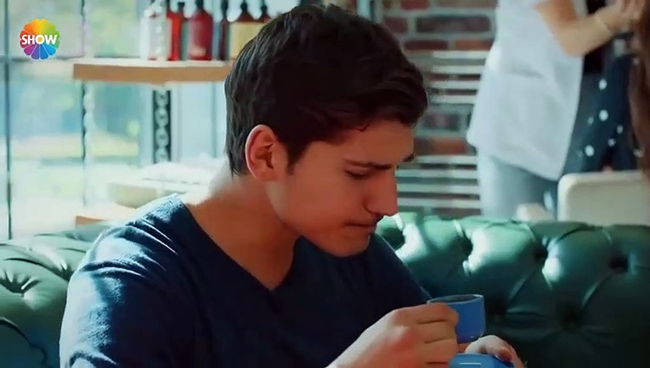 مسلسل الحب يجعلنا نبكي الحلقة 4 الرابعة مترجمة...