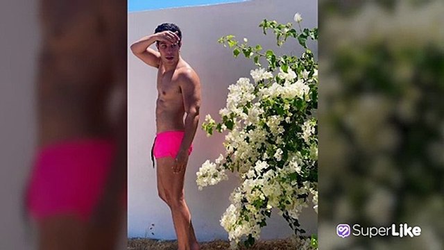 Christian Chávez compartió foto en traje de baño y enamoró a sus fans