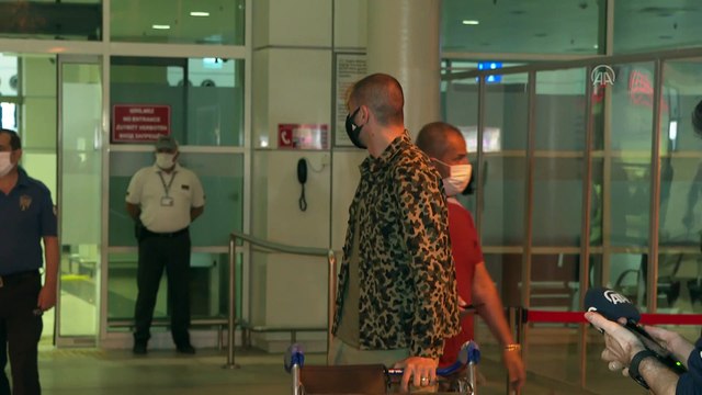 ANTALYA - Milli futbolcular Burak Yılmaz, Yusuf Yazıcı ve Zeki Çelik Antalya'ya geldi