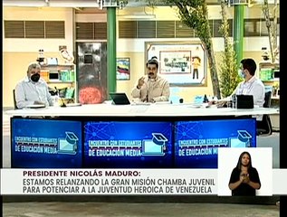 Gobierno otorgará 300 mil becas a estudiantes de Educación Media a través del Sistema Patria