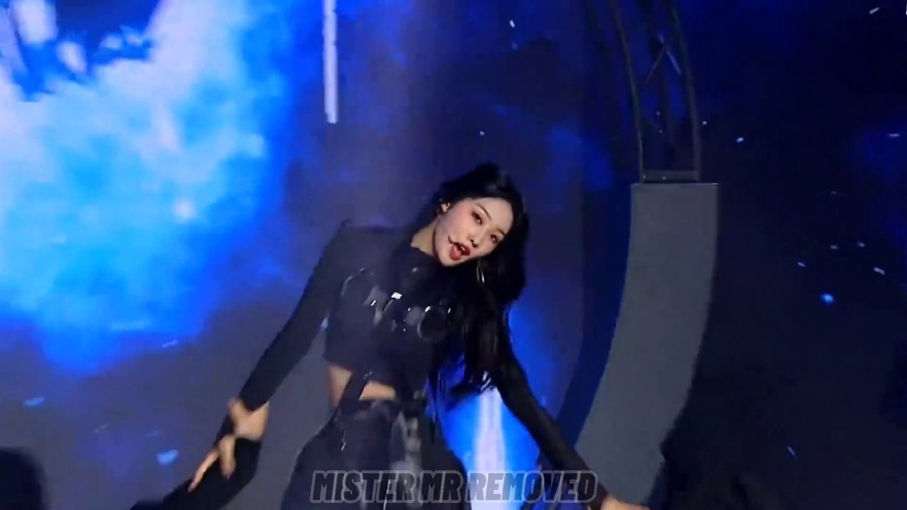 EVERGLOW ( FIRST)[ PERFORMANCE STAGE LIVE] )[MR 제거][Mr Removed][Voice Only][Kpop]