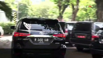 Penampakan Azis Syamsuddin Muncul lewat Pintu Belakang Usai Hadiri Sidang Etik KPK