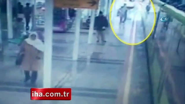 Cep telefonu az kalsın öldürüyordu!