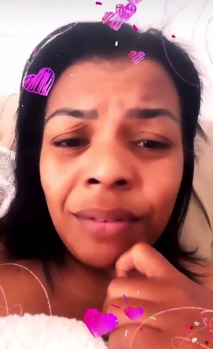 Mãe de Mc Kevin manda recado para Mc VK