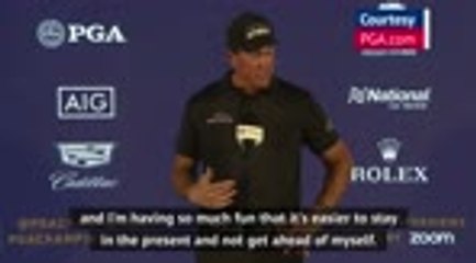 下载视频: Mickelson not getting ahead of himself despite holding PGA Championship lead