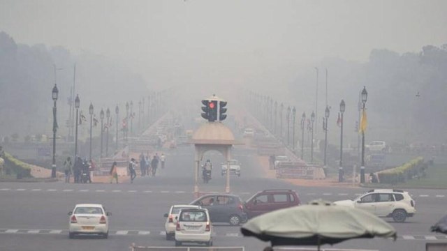 Weather: Mist in Delhi-NCR, visibility less than 20 meters!